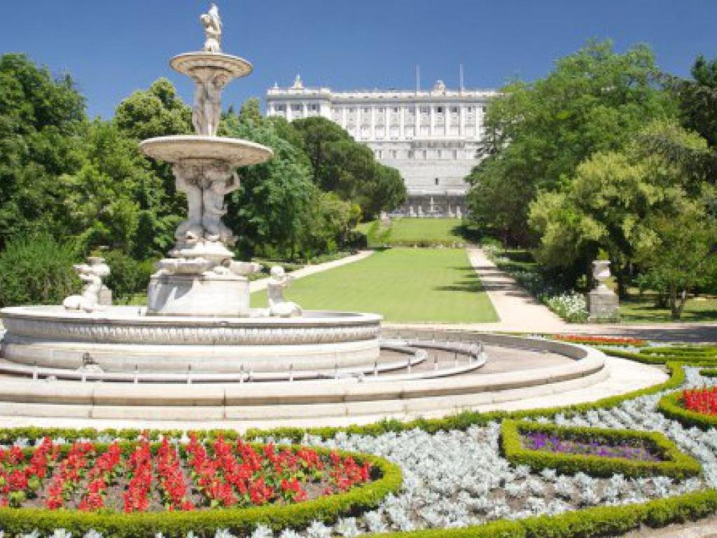 Madrid Citymad Six ภายนอก รูปภาพ